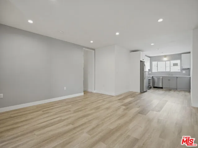6350 Willoughby Avenue 9, Los Angeles, California 90038