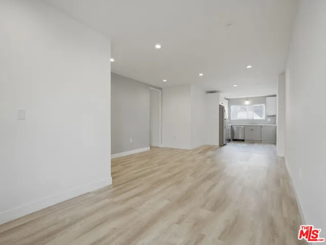6350 Willoughby Avenue 9, Los Angeles, California 90038