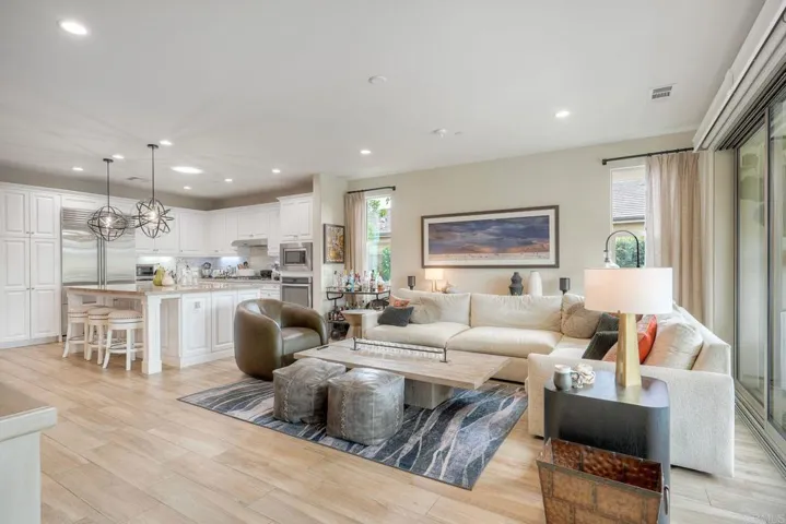 8068 Auberge Circle, San Diego, California 92127