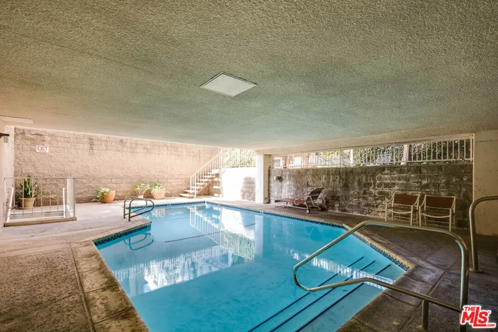 441 N Oakhurst Drive 203, Beverly Hills, California 90210