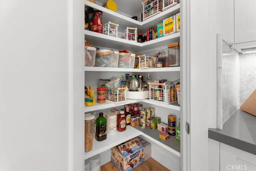 Pantry Walk-In