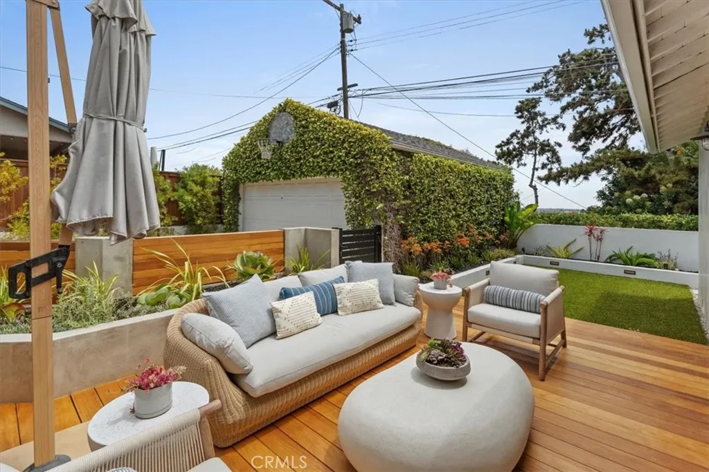 Outdoor Entertainment Area