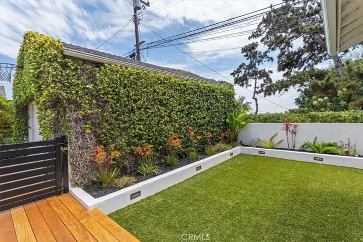 23508 Susana, Torrance, California 90505