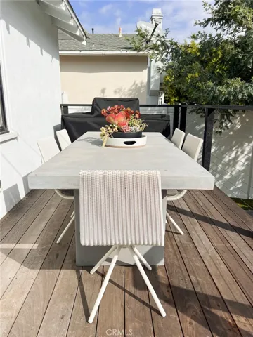 1300 Walnut Avenue, Manhattan Beach, California 90266