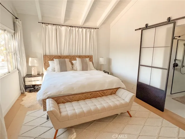 1300 Walnut Avenue, Manhattan Beach, California 90266