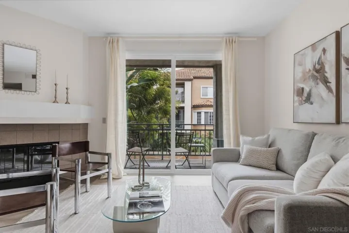 2150 Camino De La Reina 216, San Diego, California 92108