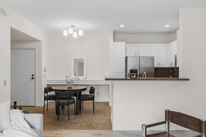 2150 Camino De La Reina 216, San Diego, California 92108