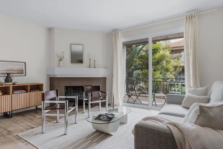 2150 Camino De La Reina 216, San Diego, California 92108