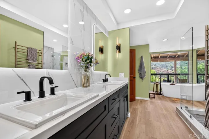 21041 Black Canyon Road, Ramona, California 92065