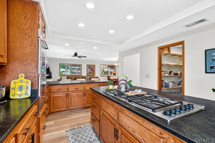 21041 Black Canyon Road, Ramona, California 92065