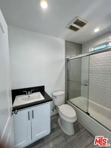 789 E 41st Place, Los Angeles, California 90011