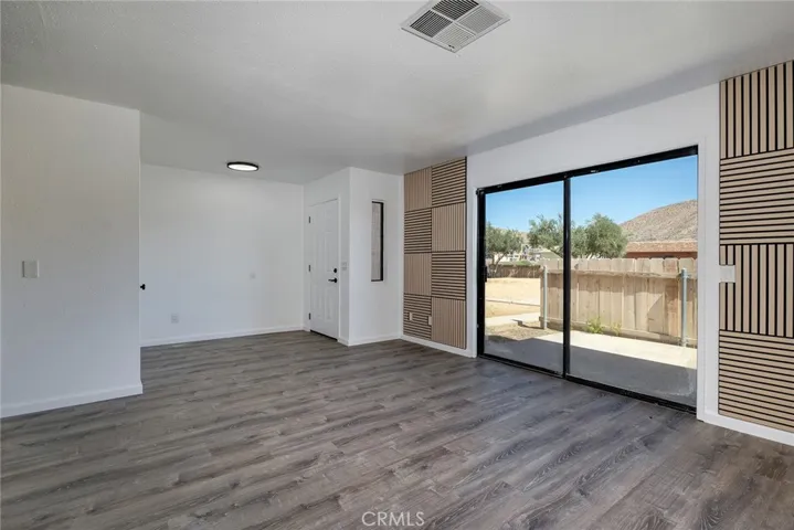55897 Santa Fe, Yucca Valley, California 92284