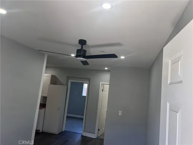1230 E 68th C, Los Angeles, California 90001