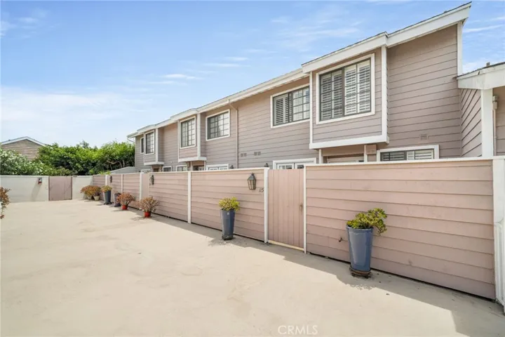 2700 Arlington Avenue 115, Torrance, California 90501