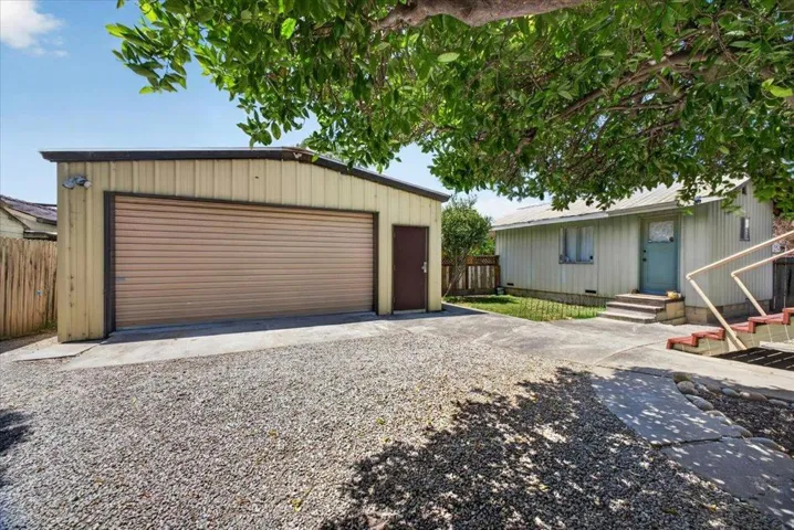 1228 West Street, Hollister, California 95023