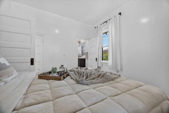 1228 West Street, Hollister, California 95023