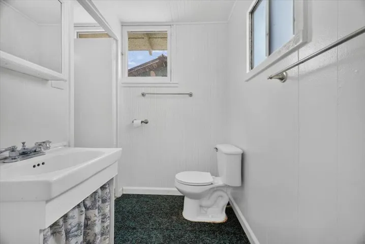 1228 West Street, Hollister, California 95023