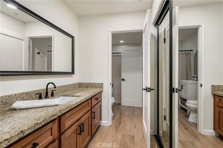 2960 Champion 710, Tustin, California 92782