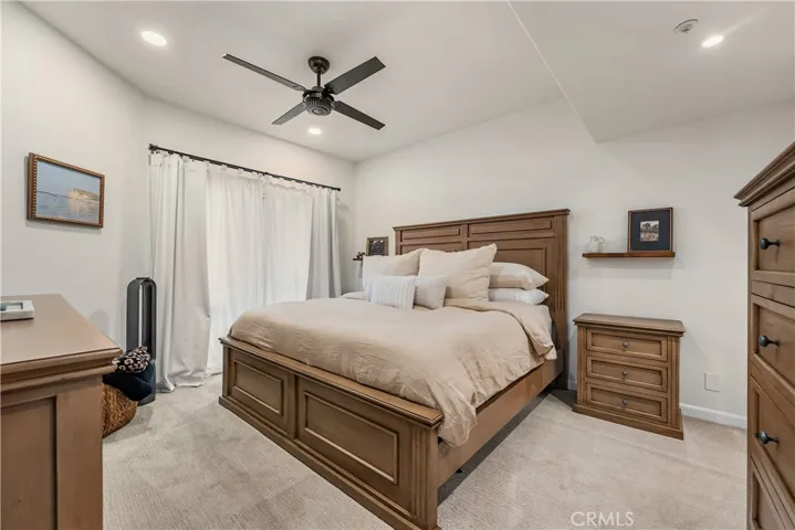 2960 Champion 710, Tustin, California 92782