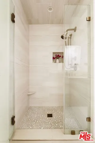 8455 Fountain Avenue 504, West Hollywood, California 90069