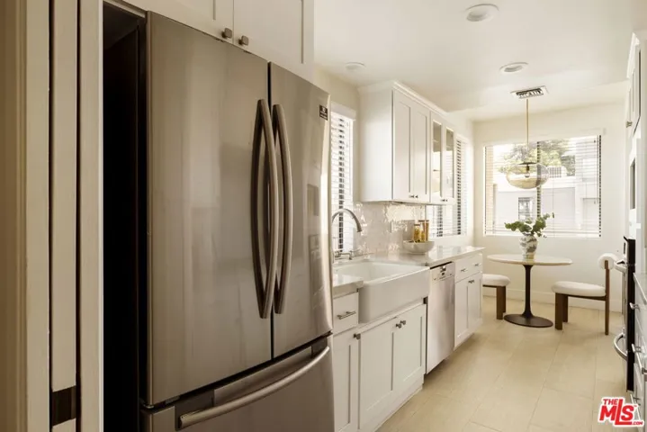 8455 Fountain Avenue 504, West Hollywood, California 90069