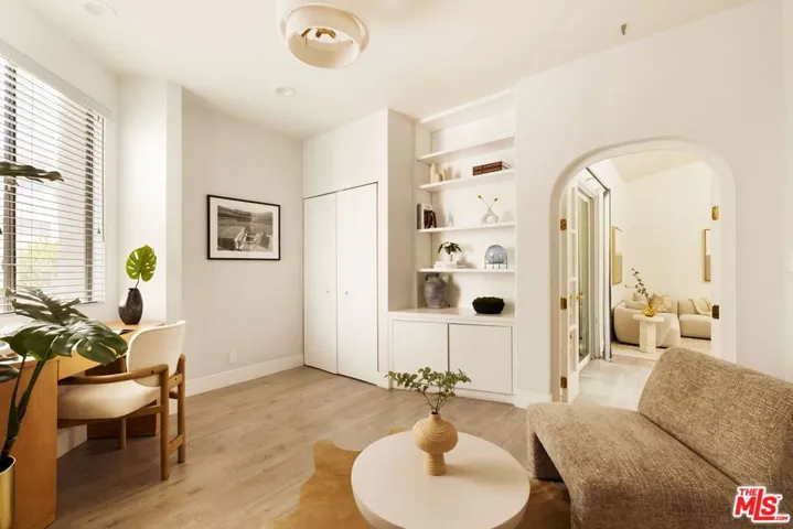 8455 Fountain Avenue 504, West Hollywood, California 90069
