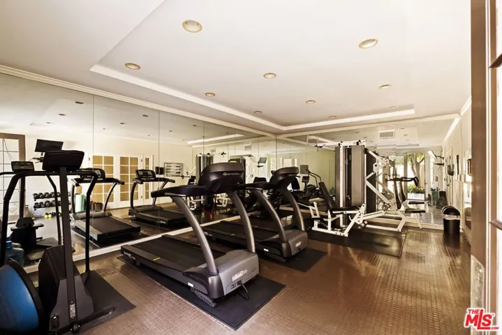 8455 Fountain Avenue 504, West Hollywood, California 90069