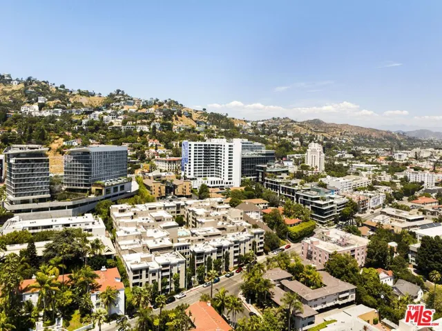 8455 Fountain Avenue 504, West Hollywood, California 90069