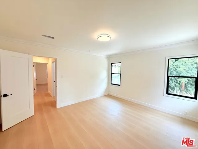 6132 Whitsett Avenue, Los Angeles, California 91606