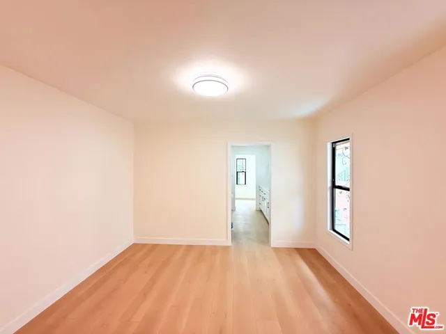 6132 Whitsett Avenue, Los Angeles, California 91606