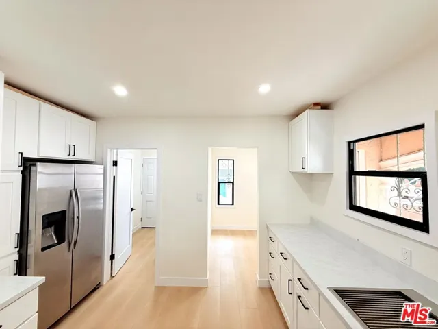 6132 Whitsett Avenue, Los Angeles, California 91606