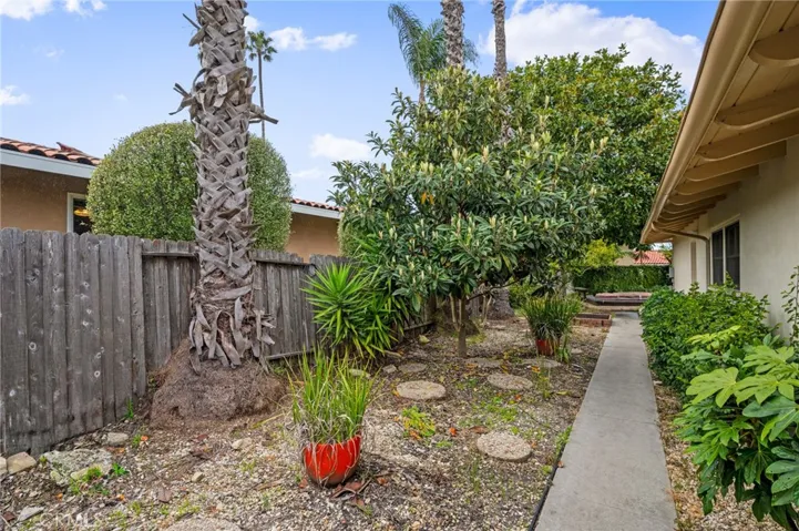 1557 Granvia Altamira, Palos Verdes Estates, California 90274