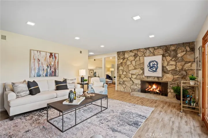 1557 Granvia Altamira, Palos Verdes Estates, California 90274