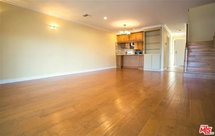 4365 Mclaughlin Avenue 14, Los Angeles, California 90066