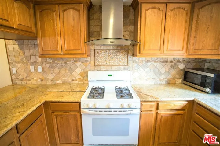 4365 Mclaughlin Avenue 14, Los Angeles, California 90066