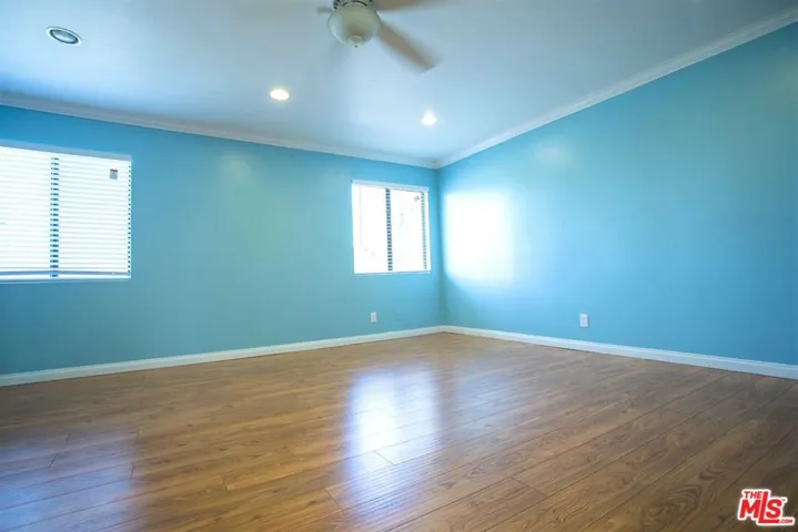 4365 Mclaughlin Avenue 14, Los Angeles, California 90066