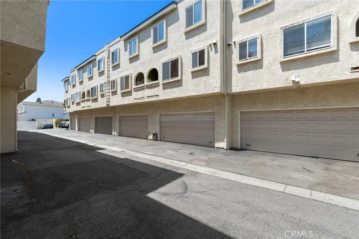 15809 Venus Place, Gardena, California 90249