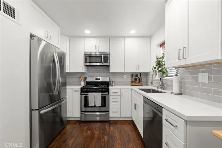 15809 Venus Place, Gardena, California 90249