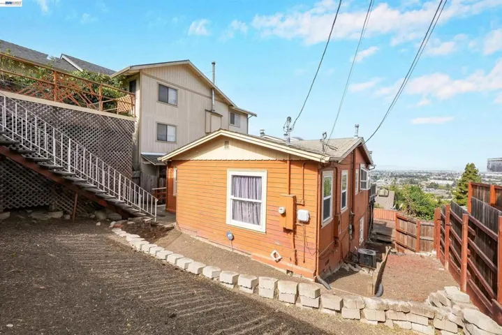 16805 President Dr, Castro Valley, California 94578