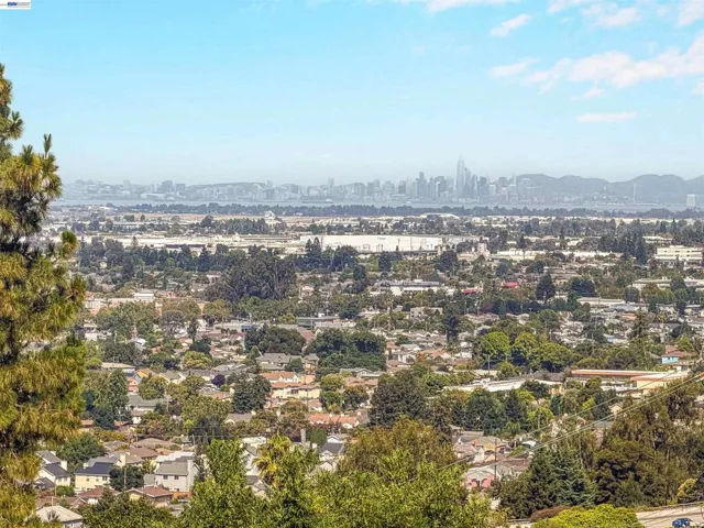 16805 President Dr, Castro Valley, California 94578
