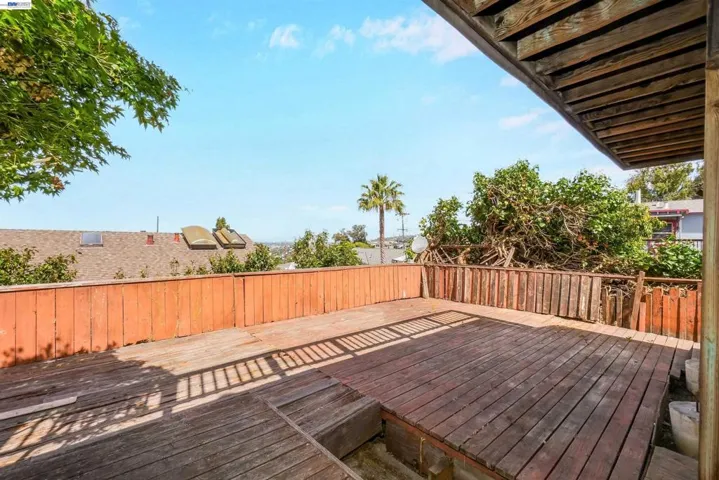 16805 President Dr, Castro Valley, California 94578