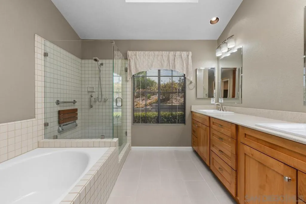 Primary Bath/Spa