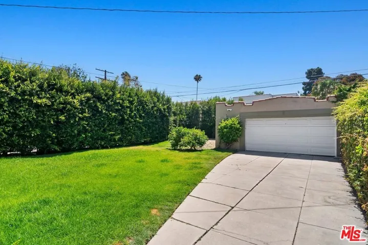 BACK YARD WITH GARAGE