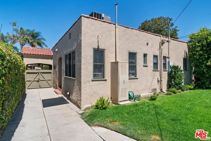 BACK YARD WITH GARAGE