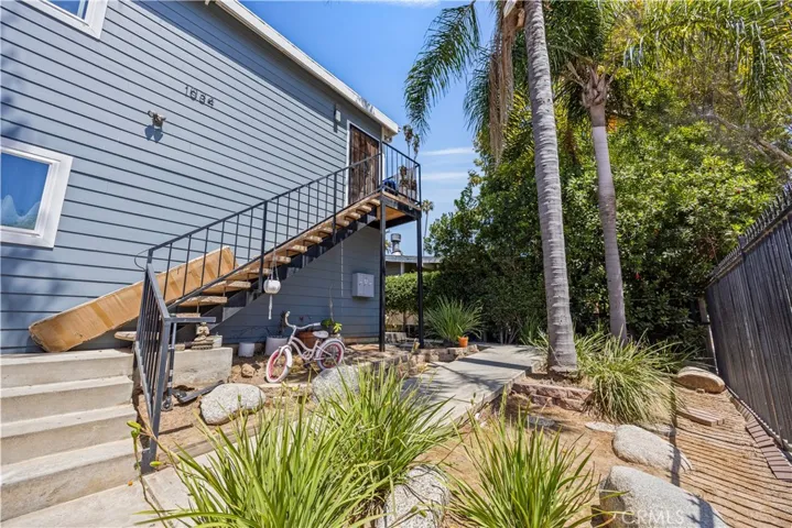 1034 Pleasantview, Venice, California 90291