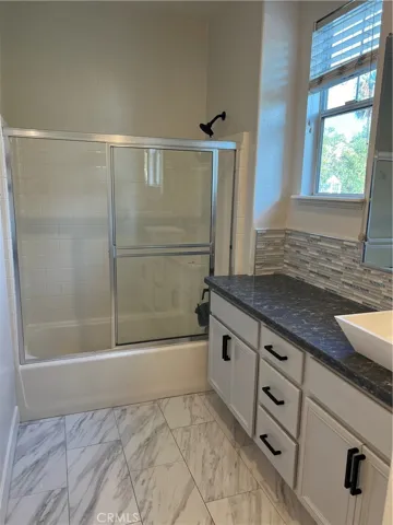 Master bath upgraded with Marble flooring