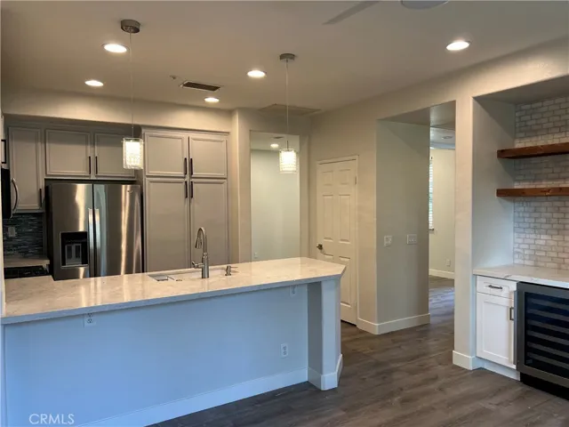 Quartz counter tops