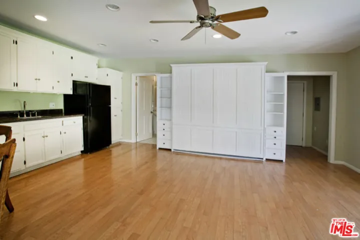251 S Citrus Avenue, Los Angeles, California 90036