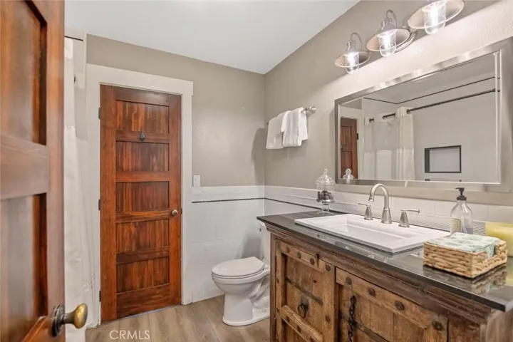 1031 Uppingham, Thousand Oaks, California 91360