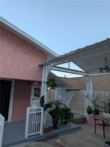 1074 N Bonnie Beach Place, Los Angeles, California 90063